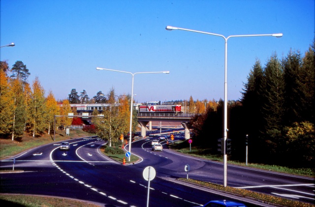 Miljoonamonttu Oulun Tulliväylällä Kuva Mauri Myllylä 1999